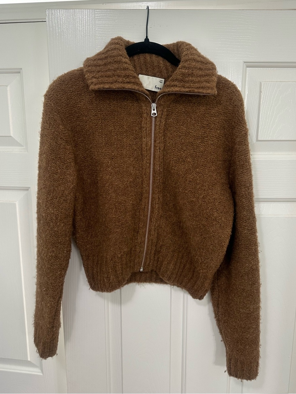 Wilfred Free Cozy Brown Wool Zip-Up Cardigan